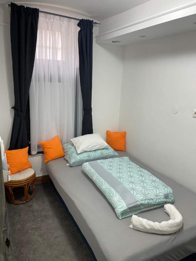 Centrum Wellness Hostel Debrecen Luaran gambar