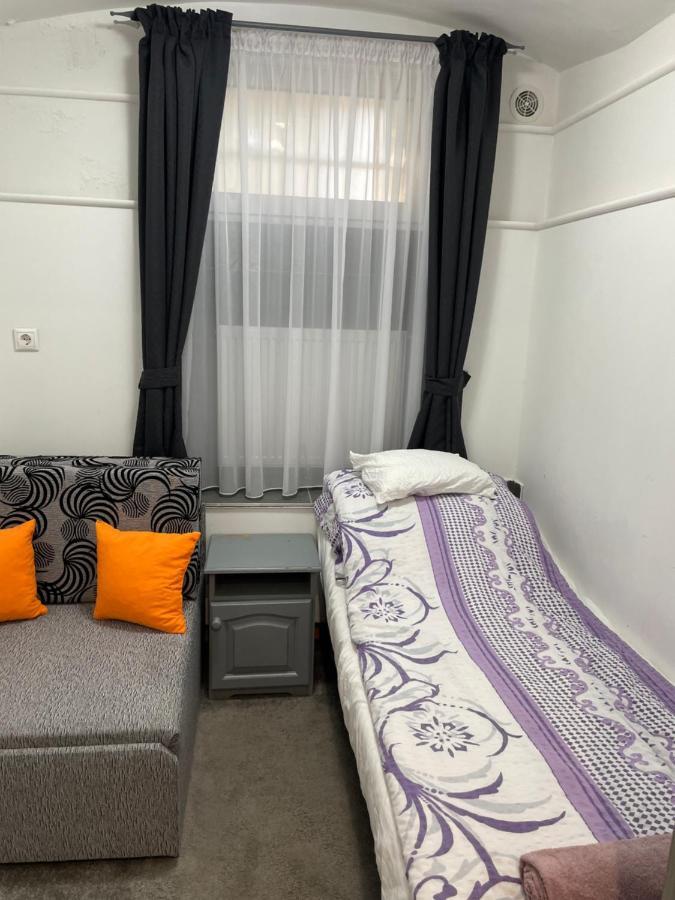 Centrum Wellness Hostel Debrecen Luaran gambar