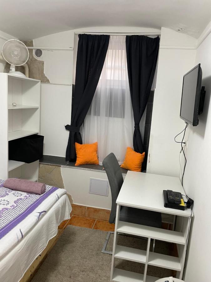 Centrum Wellness Hostel Debrecen Luaran gambar
