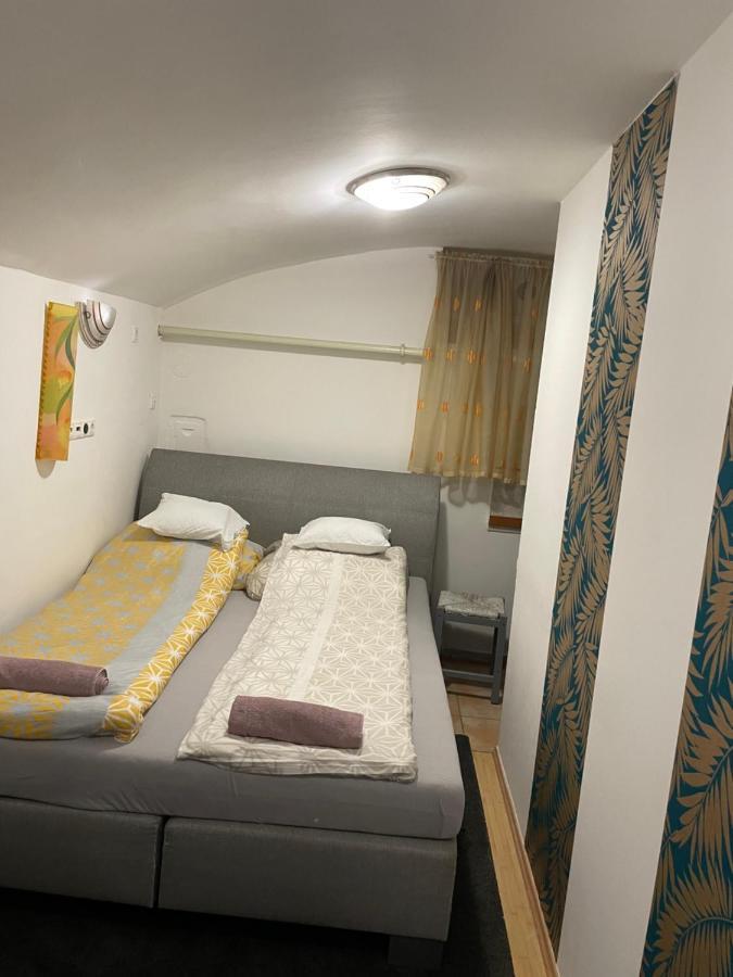 Centrum Wellness Hostel Debrecen Luaran gambar