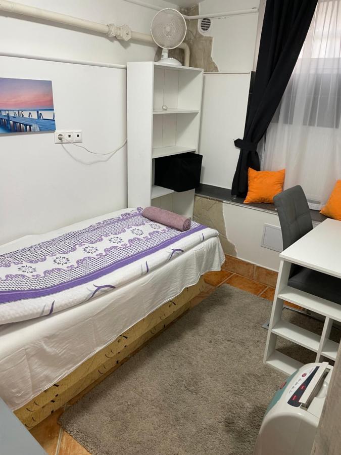 Centrum Wellness Hostel Debrecen Luaran gambar