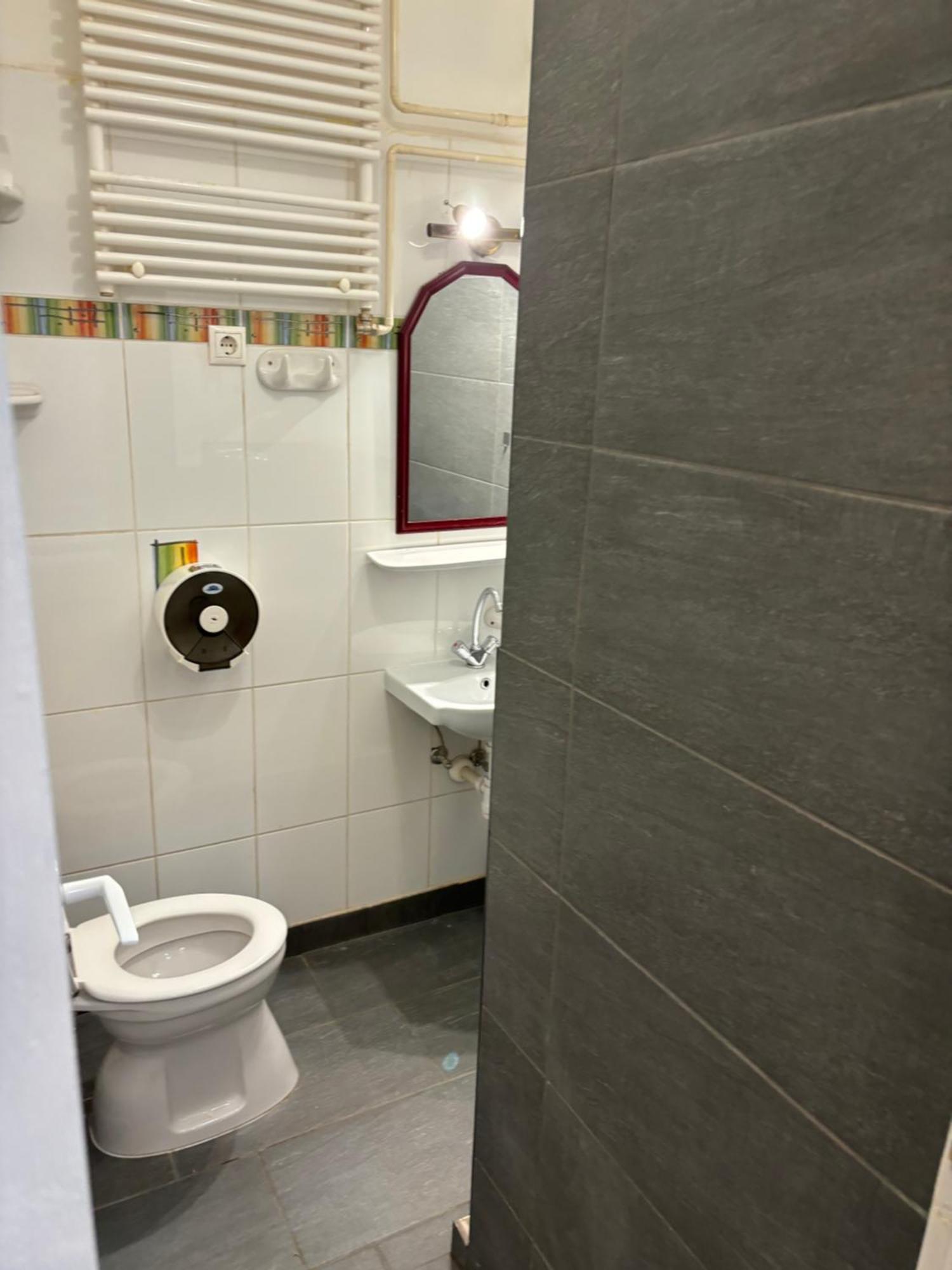 Centrum Wellness Hostel Debrecen Luaran gambar