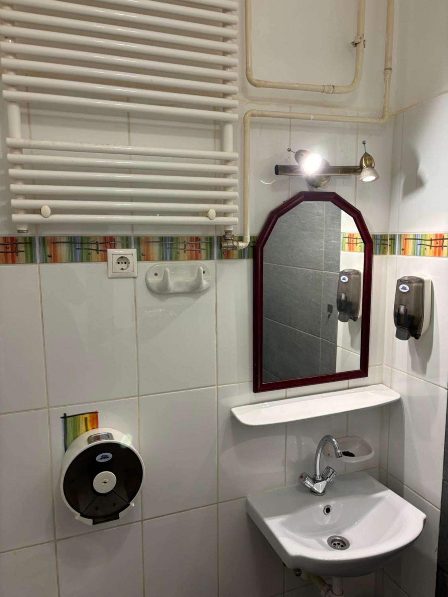 Centrum Wellness Hostel Debrecen Luaran gambar